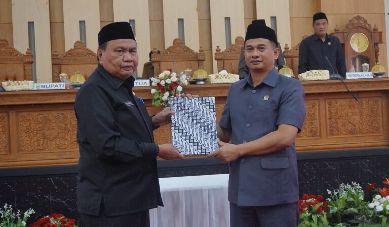 DPRD dan Pemkab Luwu Sepakati KUPA-PPAS Perubahan 2025