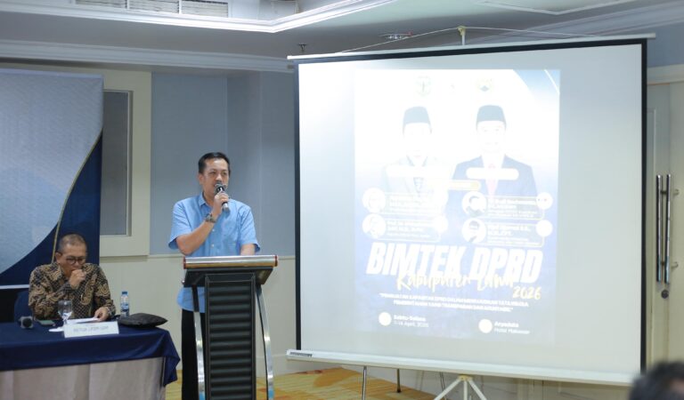 Hadiri Pembukaan Bimtek DPRD, Sekda Luwu Tekankan Akuntabilitas