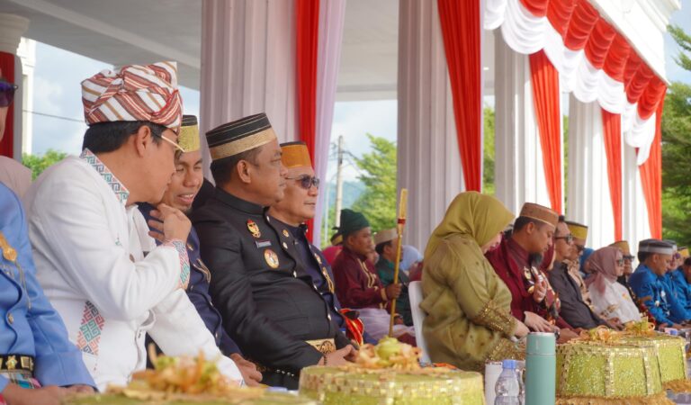 Bupati Luwu Hadiri HUT ke-24 Palopo